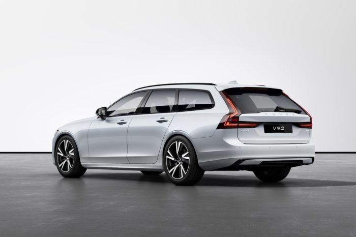 Volvo V90 D4 R Design